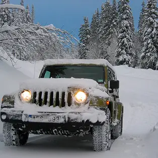Offroad Snow Jeep Passenger Mountain Uphill Drivin